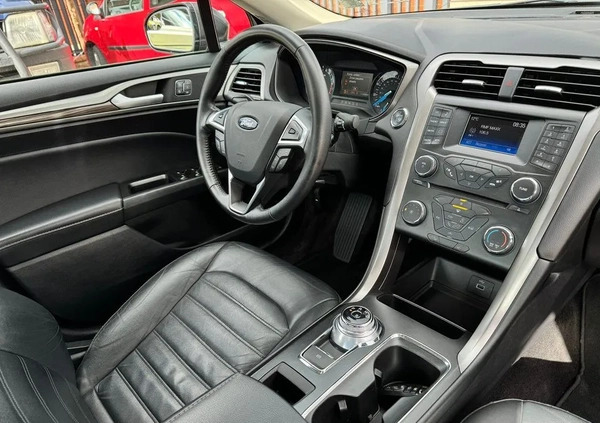 Ford Fusion cena 58900 przebieg: 114000, rok produkcji 2017 z Kolbuszowa małe 67